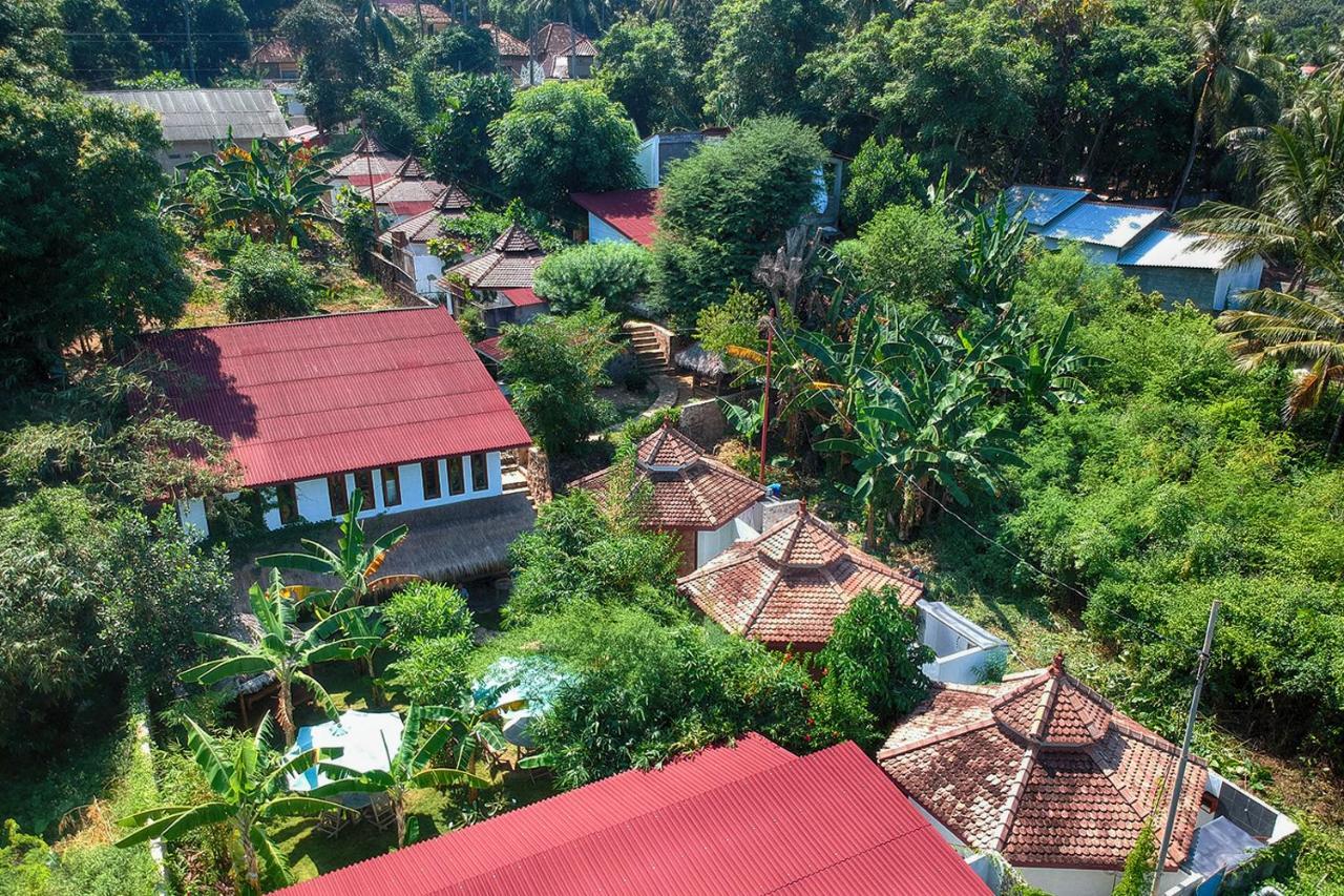 Ayu Hotel การีมุนยาวา ภายนอก รูปภาพ